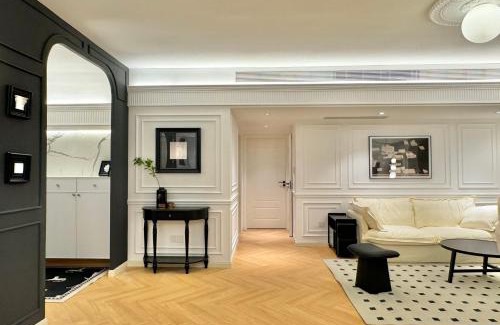Dapuqiao Apartment | Eastern Hub - TianZi Fang Branch Xintiandi Taipuqiao near the Bund Sunny Cozy Deluxe Room