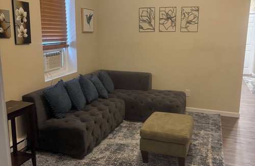 South Side Apartment | Easton Oasis 1 Lovely apartment with WiFi in Easton