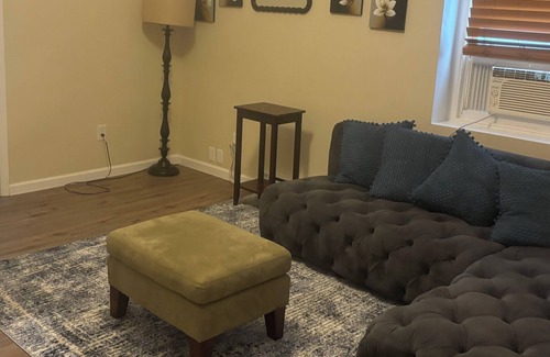 South Side Apartment | Easton Oasis 1 Lovely apartment with WiFi in Easton