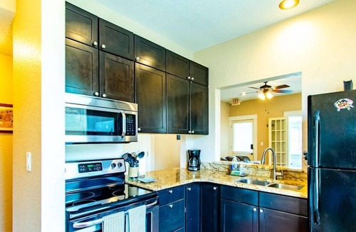 Hyde Park Apartment | Easy A - Flat in heart of N Hyde Park/U of Tampa