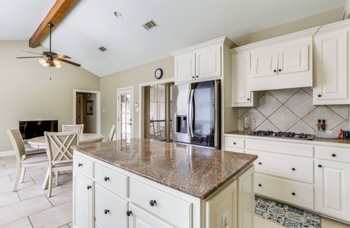 Prairieville House | Easy Access to I-10: Family Home in Prairieville!