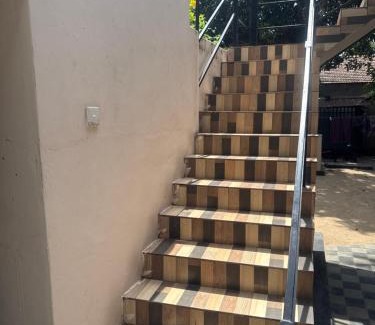 Vadamaradchy North House | Easy-inn