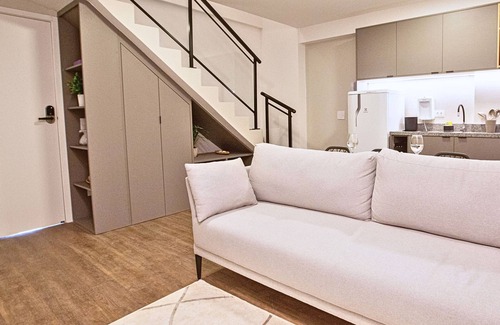 Alto da Gloria Apartment | Easy Life Campos Salles by Xtay