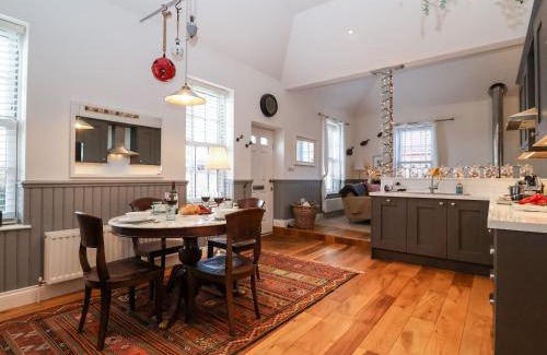 Knodishall House | Ebenezer Chapel