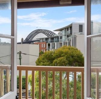 Millers Point Apartment | Eclectic Heritage Comfort with Terrace and Views