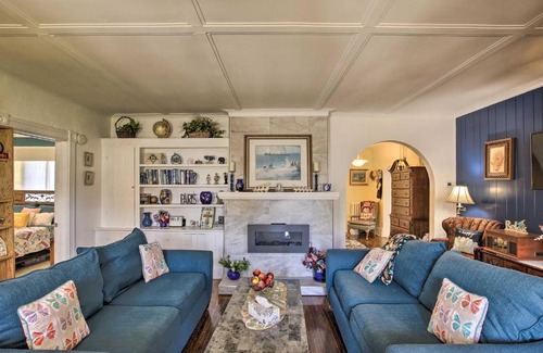 Manitowoc Apartment | Eclectic Manitowoc Vacation Rental Near Marina!