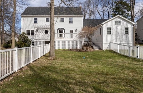 Shelburne House | Eclipse House of your Dreams!