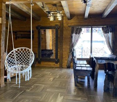 Polyanytsya Villa | Eco House