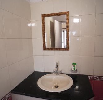 Bhagtpura House | Eco Venice HomeStay Bhimtal
