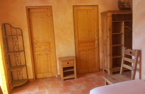Venterol House | Ecological guesthouse Tallard- Gap-Serre Ponçon: Adonis