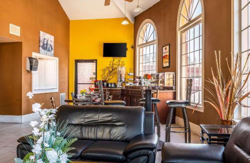 Acworth Cabin | Econo Lodge Acworth East