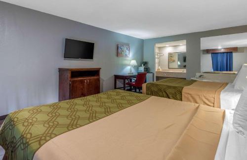 Aiken Cabin | Econo Lodge Aiken Central