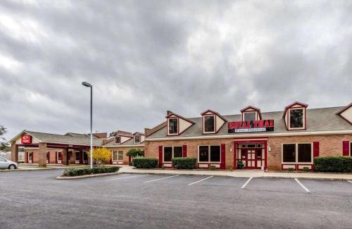 Enterprise Hotel | Econo Lodge Inn & Suites Enterprise