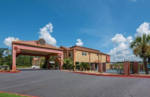 Diamondhead Hotel | Econo Lodge Inn & Suites Diamondhead