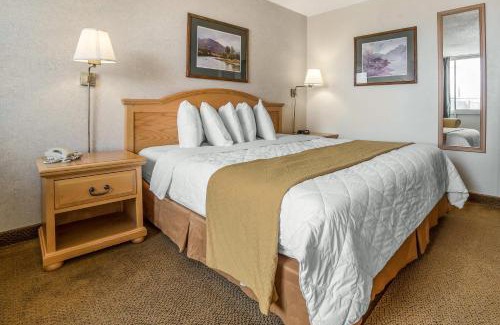 Rawlins Cabin | Econo Lodge Rawlins