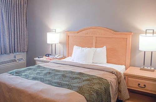 Rawlins Cabin | Econo Lodge Rawlins