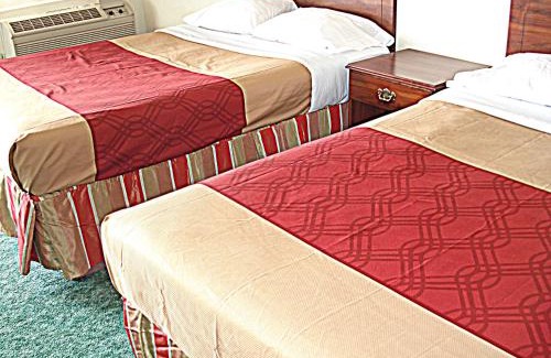 Salina Cabin | Econo Lodge Salina Scenic Route 89 & I-70