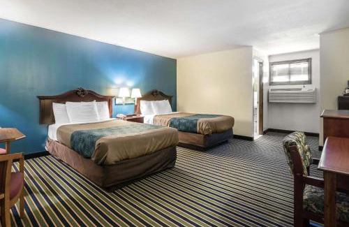 Brattleboro Cabin | Econo Lodge