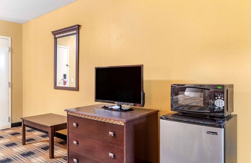 Cuthbert Hotel | Econo Lodge