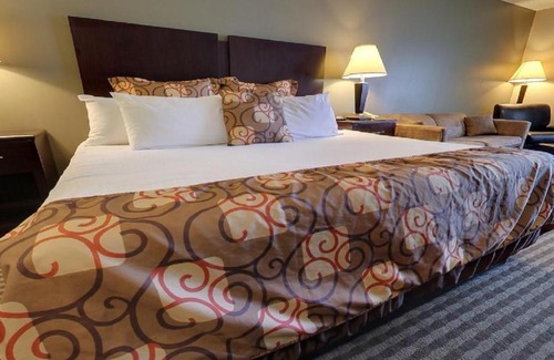 Waynesboro Cabin | Econo Lodge