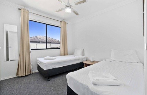 Waterford West Hotel | Econo Lodge Waterford