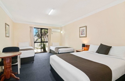 Waterford West Hotel | Econo Lodge Waterford