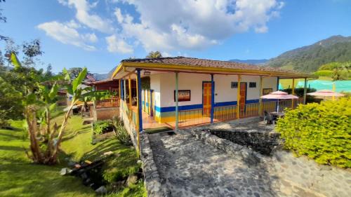 Jardin House | ECOXPLORA-Casa de campo