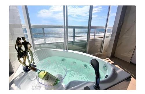 El Arenal Apartment | Ecusuites Playas Preference Penthouse Jacuzzi & Vista Mar