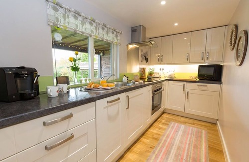 Cornwall House | Eden Lodge (with private hot tub)