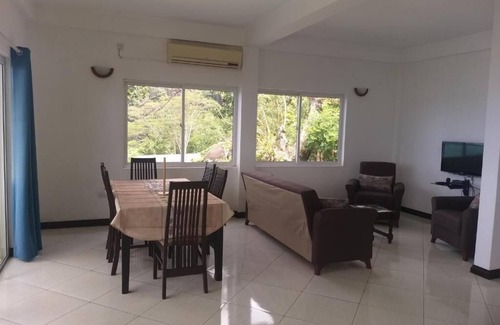 Zig Zag Ward House | Eden Panoramic