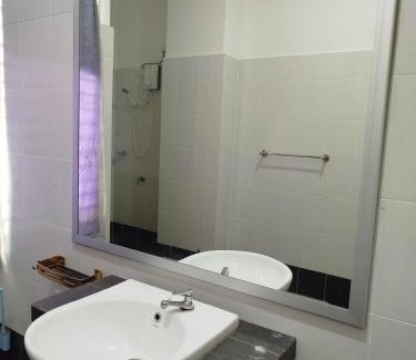 Kampung Gudang Rasau House | Eden Vista