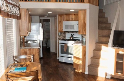 Moab House | Edge of the Desert Canyonlands Cabin #19