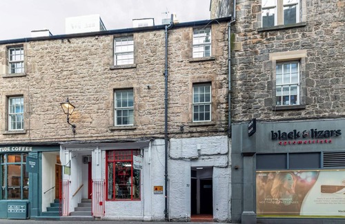 New Town Apartment | Edinburgh Apartment in the Heart of the City Edinburgh Castle ON Your Door Step