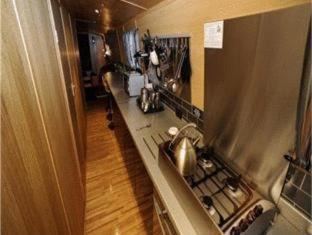 Tollcross Boat Rental | Edinburgh - Houseboats