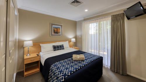 South Tamworth Hotel | Edward Parry Motel and Apartments