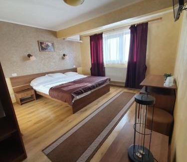 Brezoi Hotel | EFM Motel