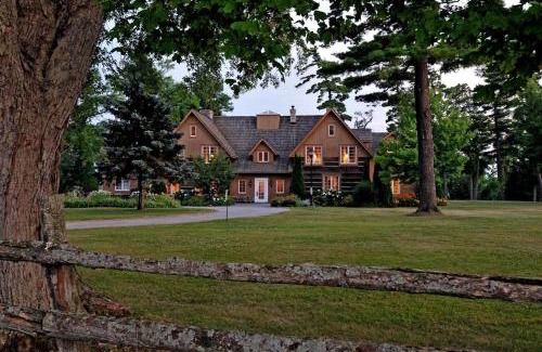 Fenelon Falls Hotel | Eganridge Resort, Golf Club & Spa