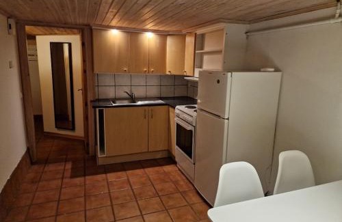 Vaxjo Apartment | Egen källarlägenhet i Växjö C