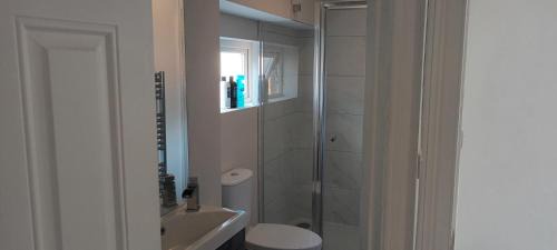 Bray House | Eglinton Road - Super King - Ensuite
