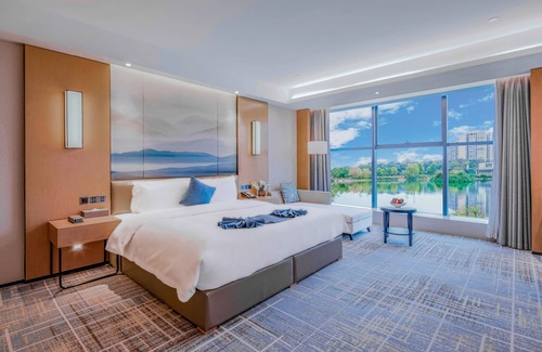 Xichong County Hotel | EGRET ISLAND LAKESIDE HOTEL