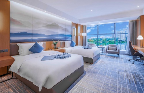 Xichong County Hotel | EGRET ISLAND LAKESIDE HOTEL