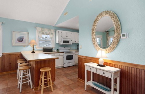 Duck House | "Ehh, What's up, Duck?": Private Pool, Dog-Friendly, Short Walk to Beach Access