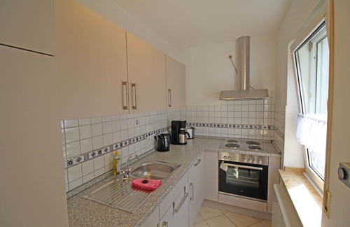 Immerath Apartment | EifelNatur 8, large family apartment with terrace and barbecue, pets welcome