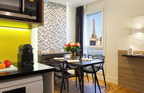 Grenelle Apartment | Eiffel Tower Views 1 Bedroom With Aircon