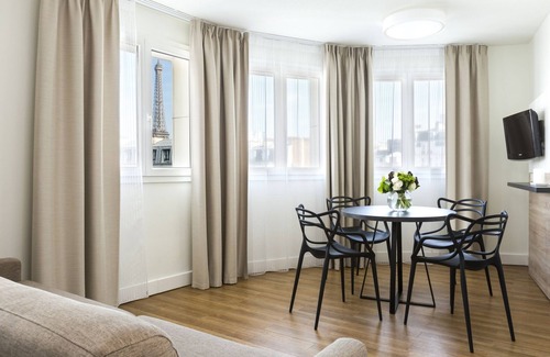 Grenelle Apartment | Eiffel Tower Views 1 Bedroom With Aircon
