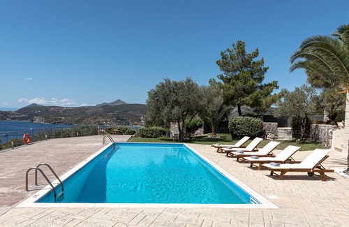 Kontos Villa | Eight Bedroom, Six Bathtoom Villa with Private Pool.