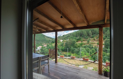 Casares Ski Chalet | Eira Velha House