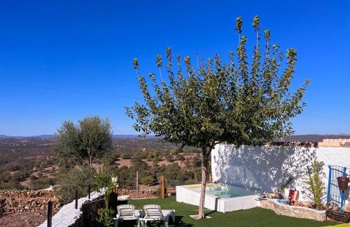 Zalamea la Real House | El Coso Lodge & Workation