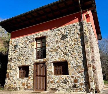 San Juan de Parres House | El Jabar, paraíso a 3' de Cangas de Onís