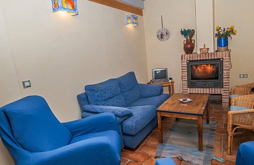 Lazado Cottage | El Llao, cozy cottage for 2/4 people with fireplace.